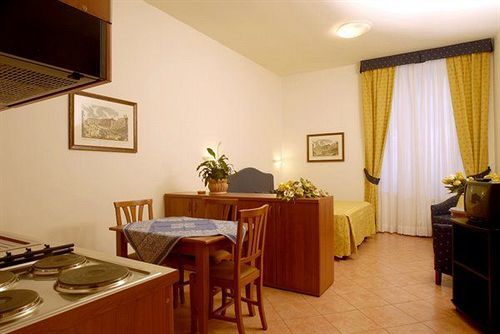 Hotel San Pietro La Corte Roma