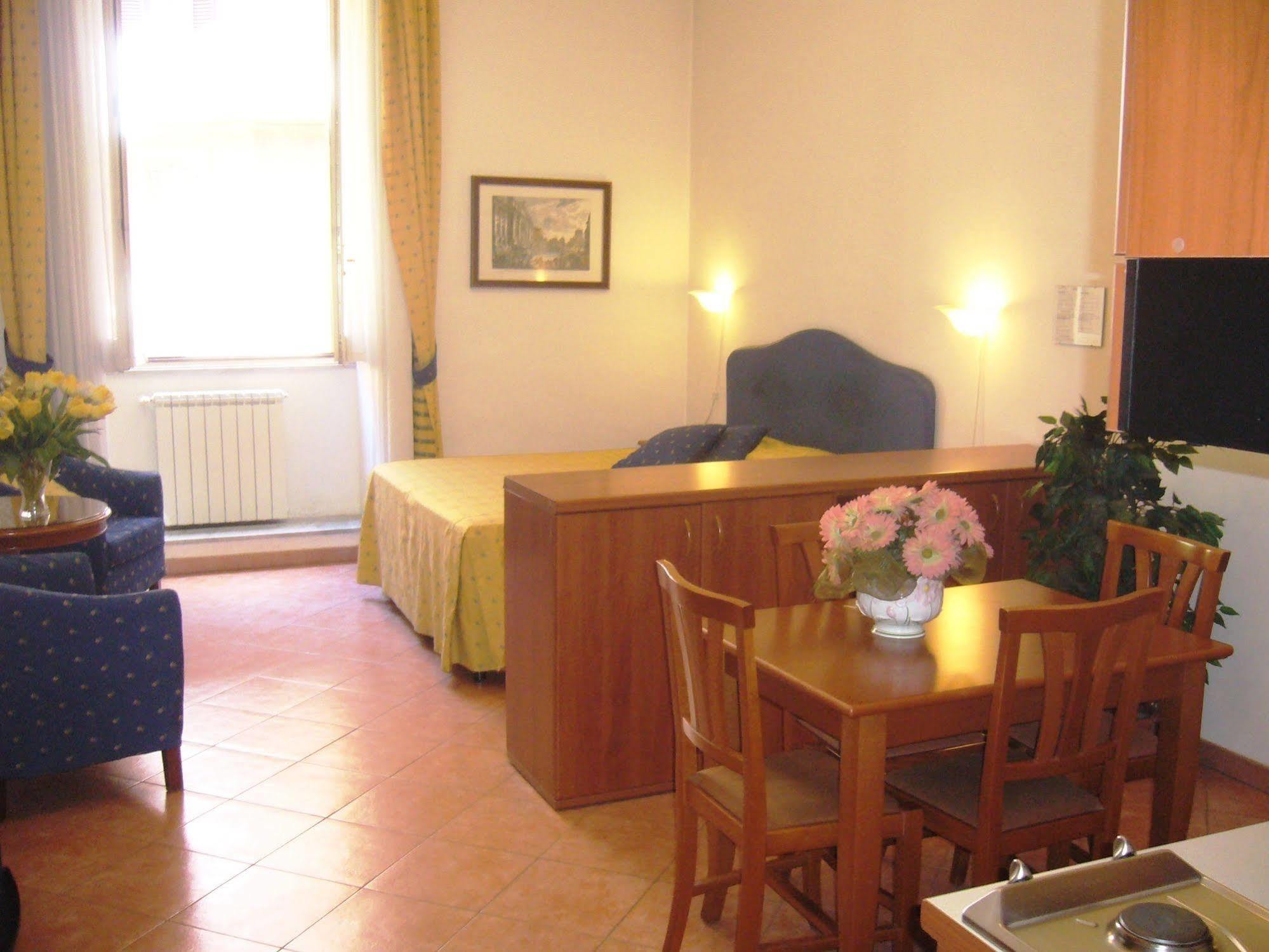 Hotel San Pietro La Corte 3*