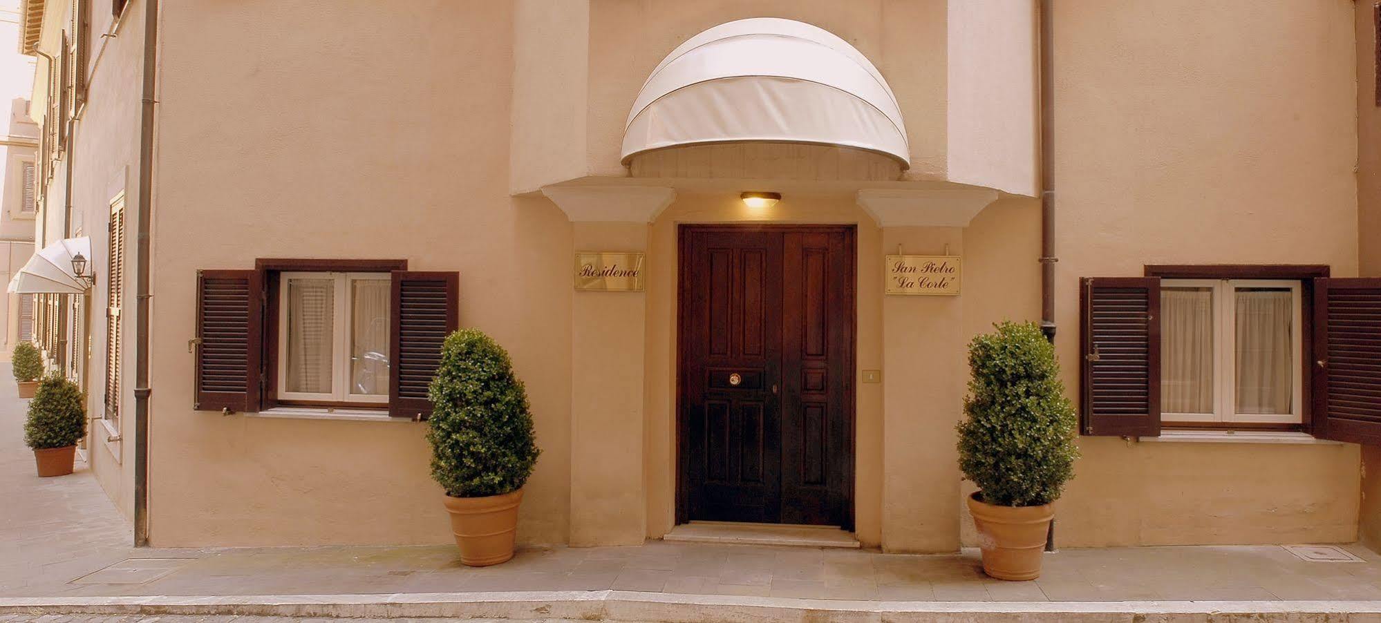 San Pietro La Corte Hotel 3*